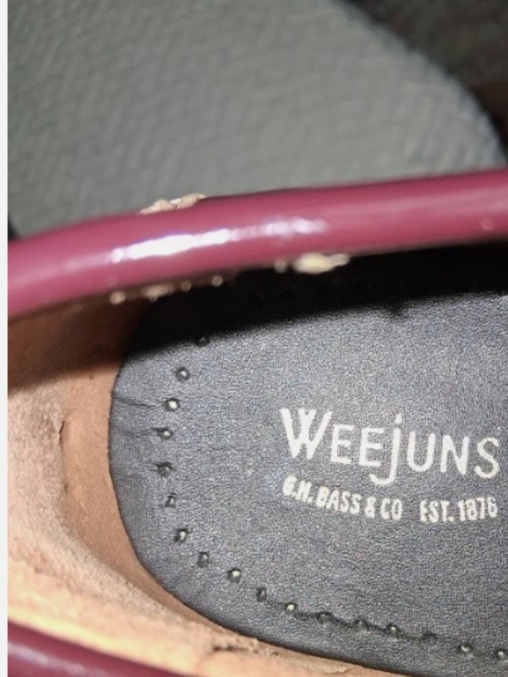 G.H. Bass Weejuns Winnie Blue Burgundy Tassel Patent Leather Loafers Sz 8.5M - Picture 9 of 10